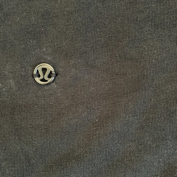 Lululemon Women’s black jacket - size 6 - Picture 7 of 7